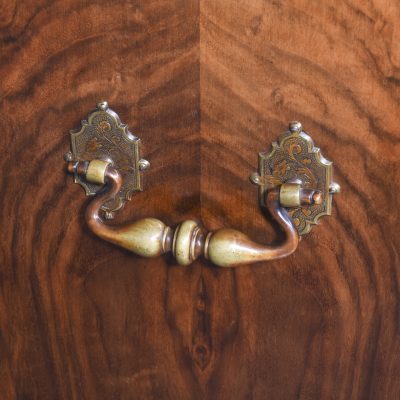 Whytock & Reid Walnut Side Cabinet - Image 3