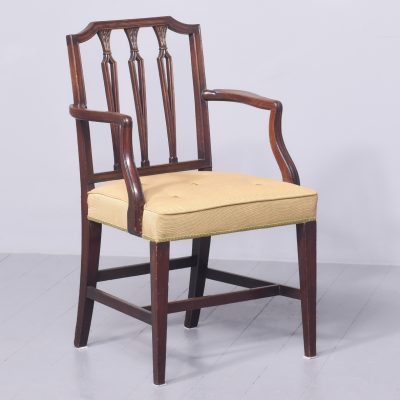 Quality Set of 12 George III Mahogany Dining Chairs - Image 8