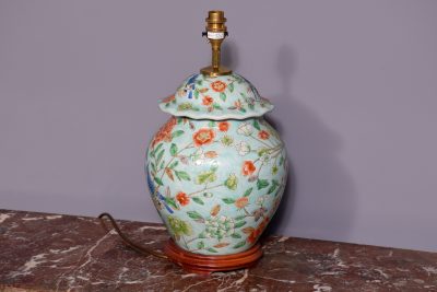 Chinese Canton style lamp with a pale green background - Image 3