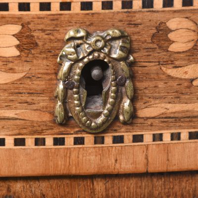 French Marquetry Inlaid Oval Side Table with Brass Gallery - Image 4