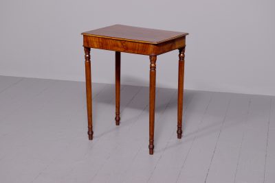 George IV neat-sized mahogany side table with frieze drawer - Image 7