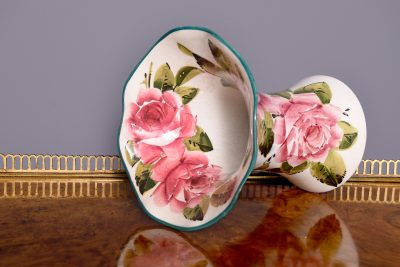 Lady Eva Hand Painted Wemyss Vase - Image 5
