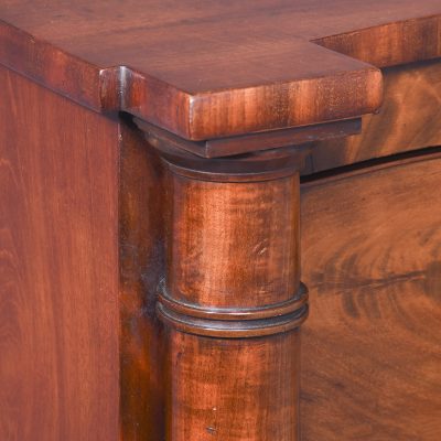 Quality William IV Serpentine-Front Scottish Column Chest of Drawers - Image 2