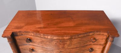 Quality William IV Serpentine-Front Scottish Column Chest of Drawers - Image 9