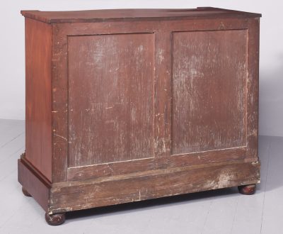 Quality William IV Serpentine-Front Scottish Column Chest of Drawers - Image 10