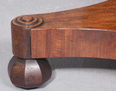 Superb George IV Large Figured Spanish Mahogany Tilt-Top Dining Table - Image 6