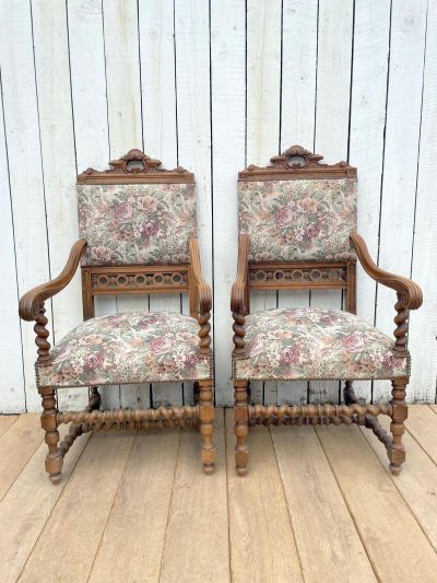 Oak Carver Chairs - Image 3