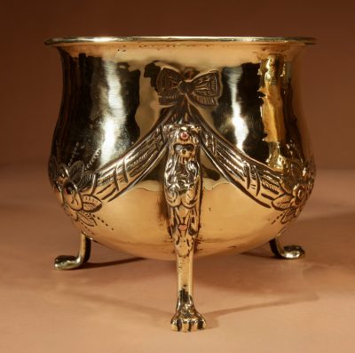 A Decorative Pair Of Embossed Brass Planters/Jardinieres, Dinanderie. - Image 3