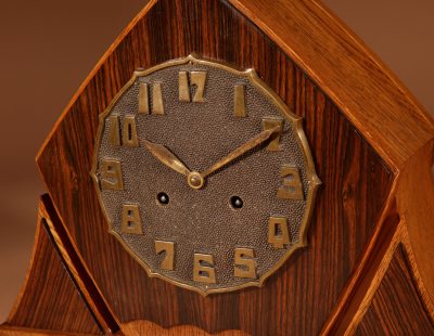 An Exceptional Very Stylish Typical Art Deco Amsterdam School Oak and Macassar Ebony/Coromandel Mantel Clock. - Image 3
