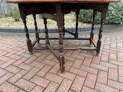 Large Georgian 19th Century Gateleg Dining Table - Image 5