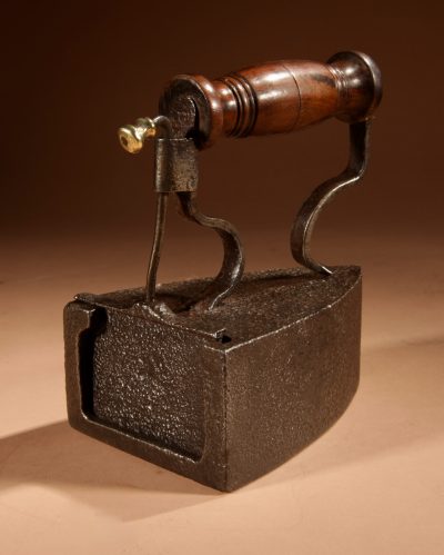 Victorian Cast Box Iron With Slug No4.  - Image 7