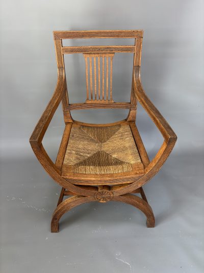 Arts & Crafts Oak Armchair - Image 3