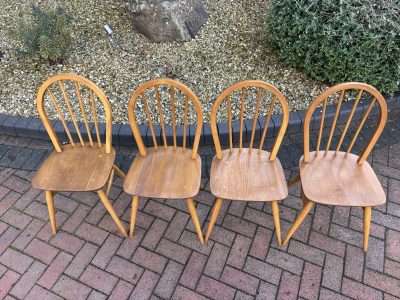Mid Century Set of 4 Ercol Windsor Dining Chairs - Image 3