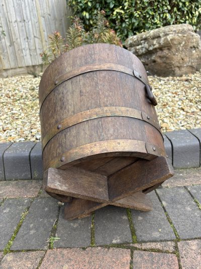 R A Lister & Co Coal Bucket Seat - Image 5
