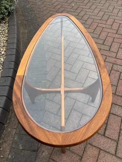 Mid Century 'Teardrop' Coffee Table by Stonehill - Image 3