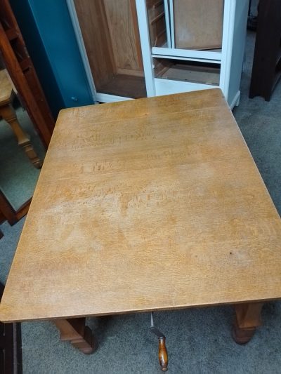 Antique Oak Extending Dining Table Seats 10 - Image 2