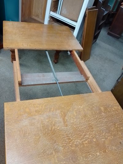 Antique Oak Extending Dining Table Seats 10 - Image 5