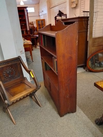 Good Antique Art's & Craft's Oak Bookcase - Image 2