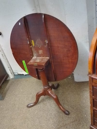 Large Antique Georgian Tripod Table - Image 5