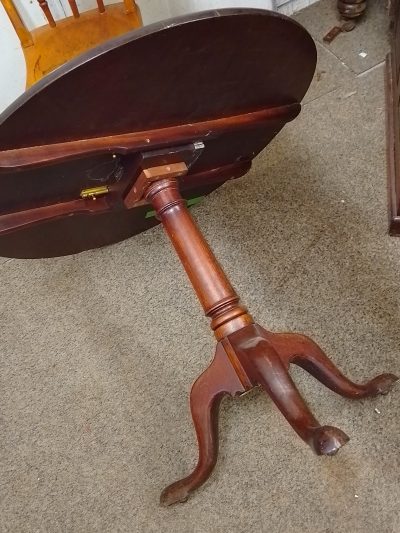 Large Antique Georgian Tripod Table - Image 4