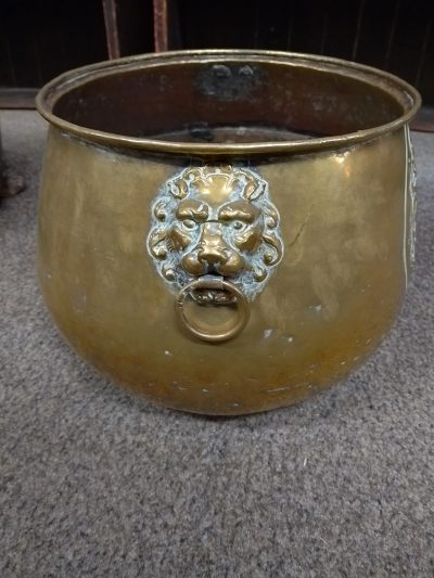 Good Antique Brass Armorial Jardinière or Log Bin - Image 3