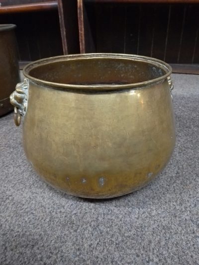 Good Antique Brass Armorial Jardinière or Log Bin - Image 4