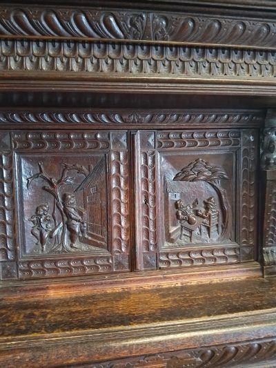 Antique French Renaissance Carved Oak Cupboard - Image 3