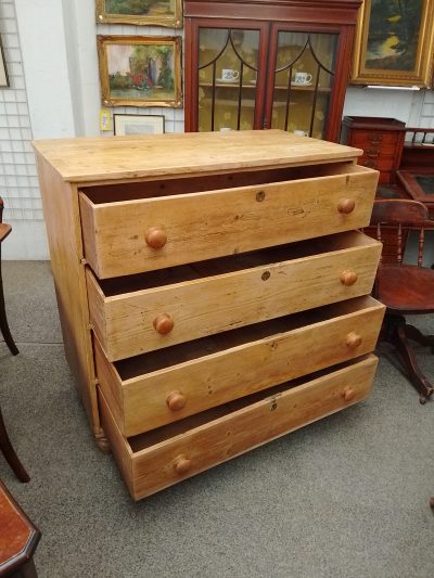 Victorian Pine Chest of Drawers - Image 3