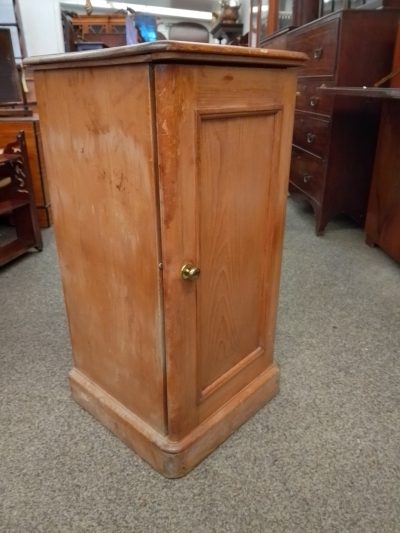 Antique Pine Bedside Table Cabinet - Image 4