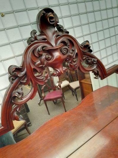 Good Antique Victorian Serpentine Sideboard - Image 11