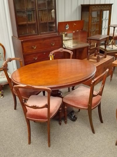 Good Antique Oval Loo Table - Image 6