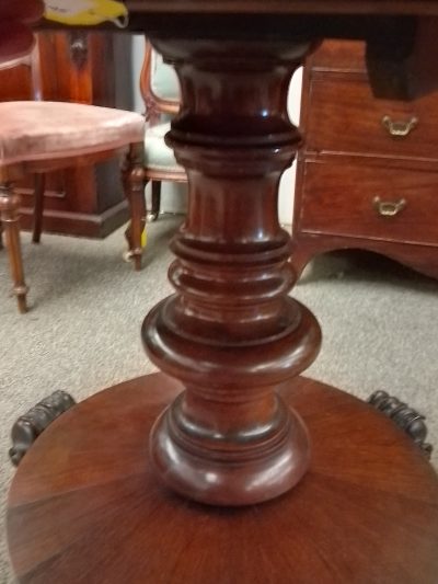 Good Antique Oval Loo Table - Image 4