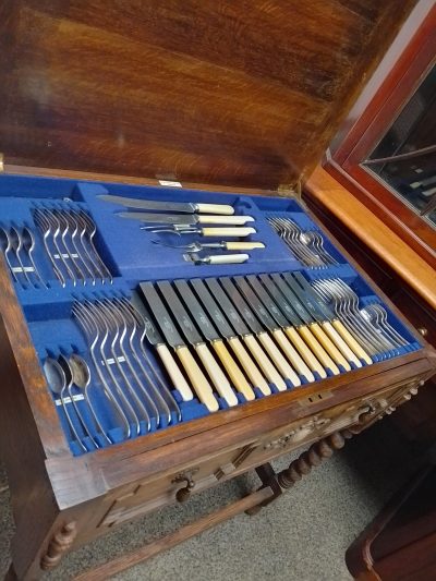 Antique Edwardian Canteen of Cutlery - Image 4