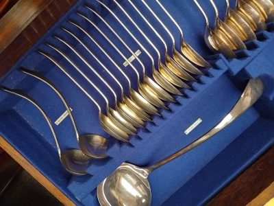 Antique Edwardian Canteen of Cutlery - Image 15