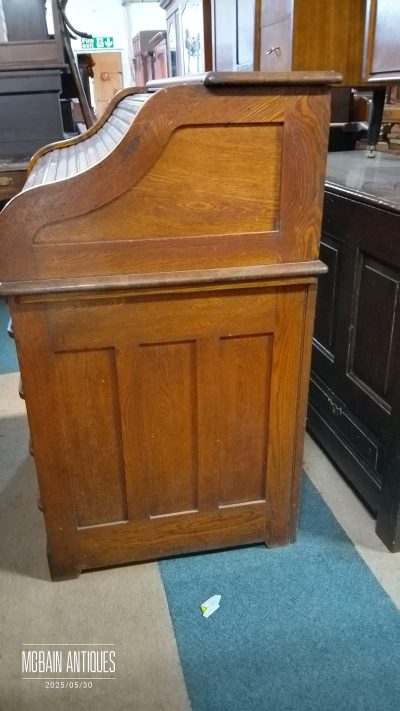 Small Edwardian Oak Roll Top Desk - Image 2