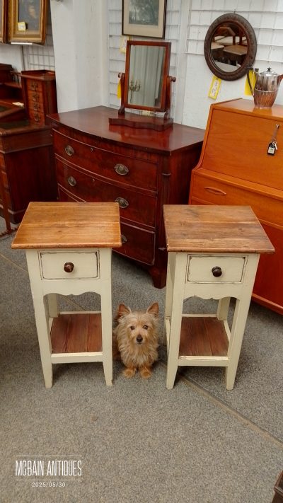 Good Vintage Pair of Small Painted Tables - Image 3