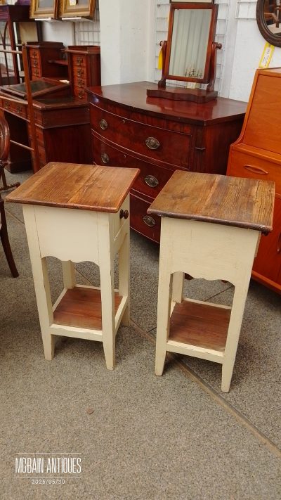 Good Vintage Pair of Small Painted Tables - Image 9