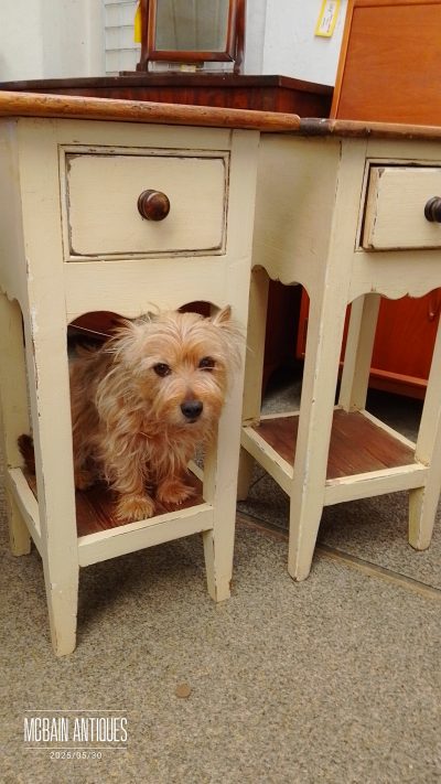 Good Vintage Pair of Small Painted Tables - Image 5
