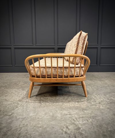 Mid-Century Ercol Studio Couch / Day Bed In Beech And Elm - Image 12