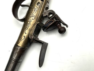An 18th Century Flintlock Queen Anne-type Greatcoat Pistol by I Parr, London. - Image 8