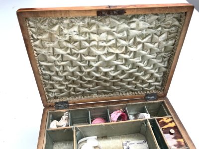 Regency Blonde Tortoise shell Ladies Table top Sewing Box - Image 8