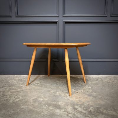 Vintage Ercol Windsor Elm & Beech Side/Coffee Table - Image 7