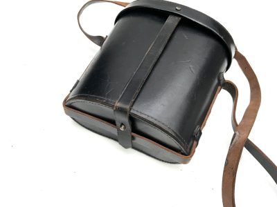 CANADIAN TANK COMMANDERS BINOCULARS AND CASE 1944 - Image 4