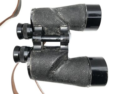 CANADIAN TANK COMMANDERS BINOCULARS AND CASE 1944 - Image 8