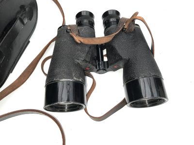 CANADIAN TANK COMMANDERS BINOCULARS AND CASE 1944 - Image 11