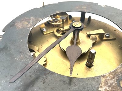 SHIPS BULKHEAD FUSEE CLOCK. - Image 9