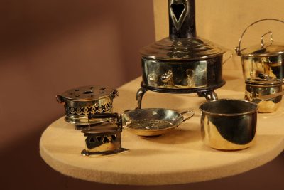Unusual Model Of a Flat Tub Stove Continental Circa 1880/1900 - Image 3