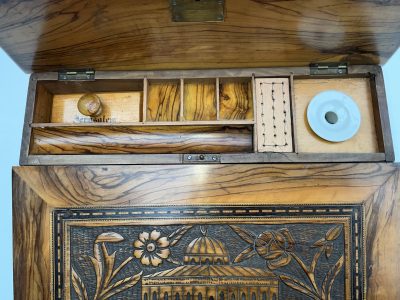 TEMPLE MOUNT CARVED OLIVE WOOD WRITING SLOPE - Image 5