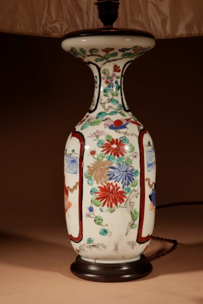 A Porcelain Japanese Hand Painted Table Lamp. - Image 2