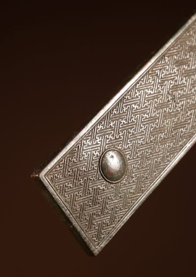 Chinese/Japanese Fine Cast Bronze Type Of Lithophone Musical Qing Triangle.  - Image 7